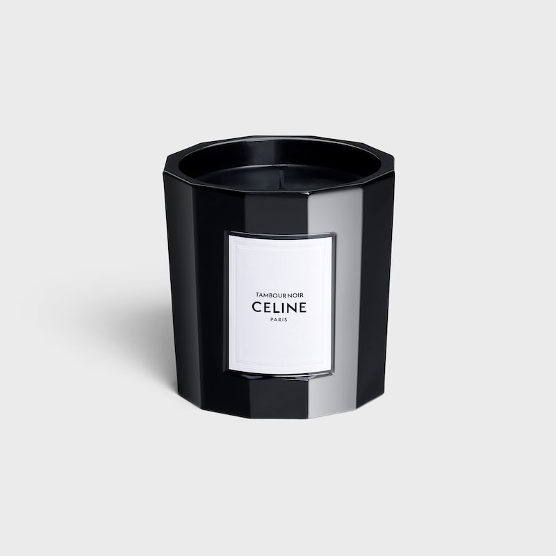 tambour noir
perfumed candle 8.4 oz